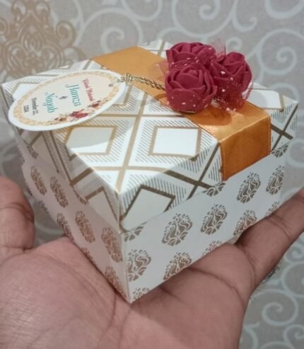 Jal Print Box with Golden Print