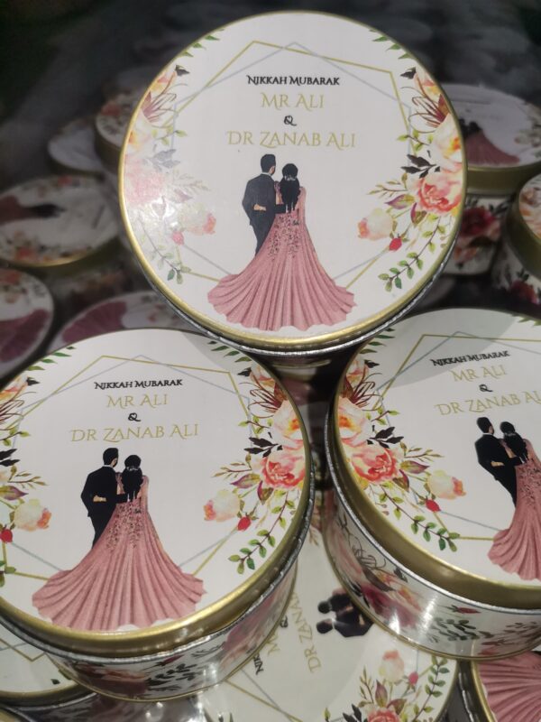 Floral Tin Box with couple