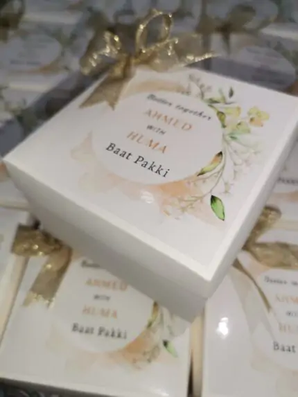 Baat Pakki Box with Floral Print