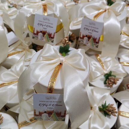 Beautiful Bid Box with Tag